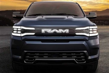 Усе, що ми знаємо про електричну вантажівку Ram 1500 REV 2024 року