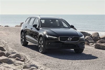 Небезпека пожежі спонукає Volvo відкликати модель V60 2023 року