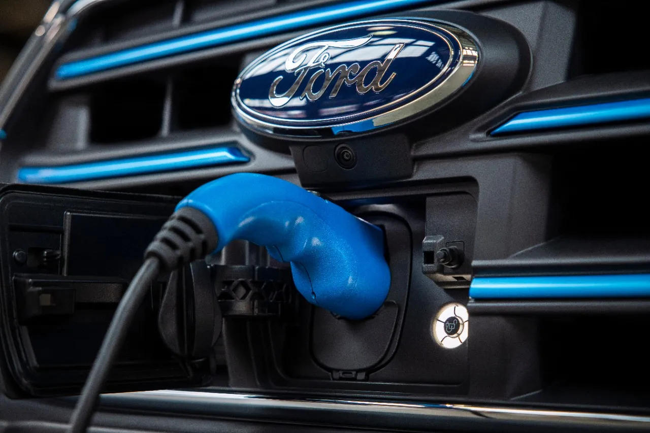 Ford буде співпрацювати з Xcel Energy для створення мережі зарядних пристроїв