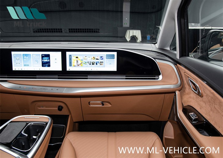 2024 SAIC Maxus MIFA 9 PHEV MPV