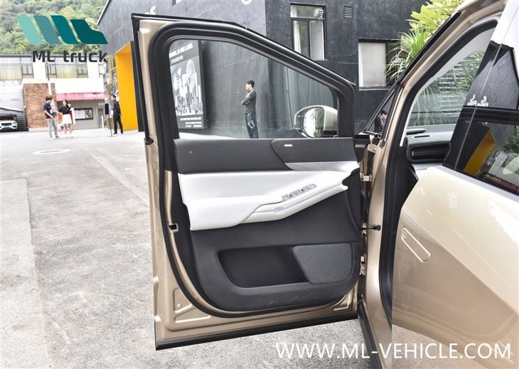 Xpeng X9 MPV EV