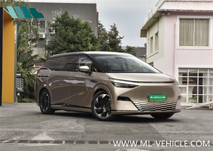 Xpeng X9 MPV EV