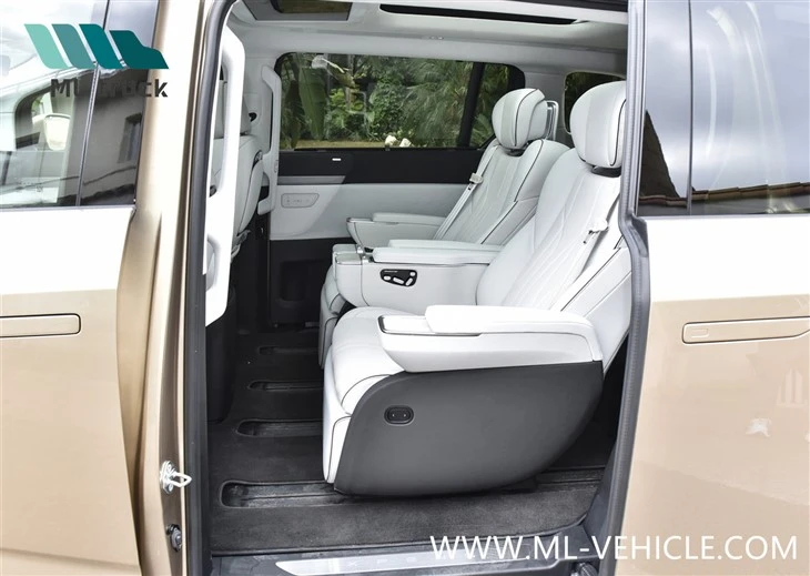 Xpeng X9 MPV EV