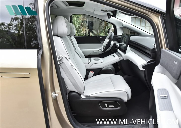 Xpeng X9 MPV EV