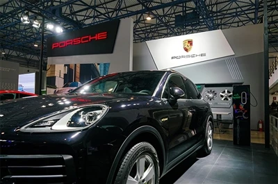 Porsche розширює команду досліджень і розробок у Китаї, додає відділи інтелек...